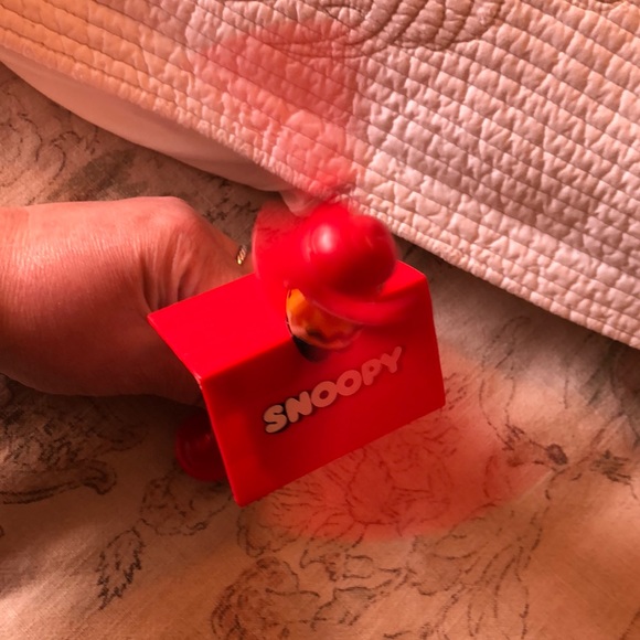 VINTAGE 70’s Peanuts Charlie Brown Spinner SNOOPY on Doghouse Child Whirly Toy - Picture 11 of 12